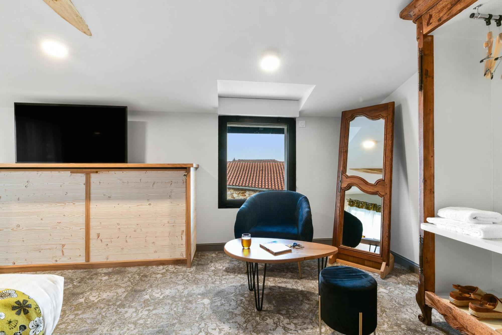 Logis Hotels Gnac E Pause Saint-Lon-Les-Mines Bagian luar foto
